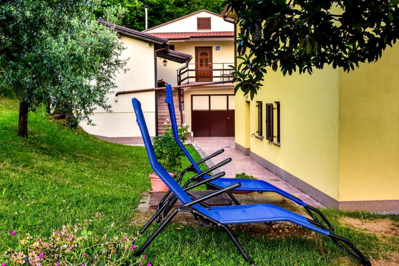 Apartman Koraca Roč Екстериор снимка